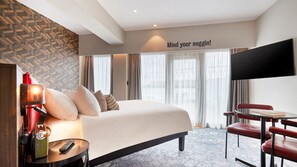 Standard Room, 1 Queen Bed (Outdoor Living Area)