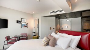 Standard Room, 1 Queen Bed