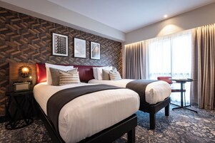 Egyptian cotton sheets, premium bedding, pillowtop beds, in-room safe