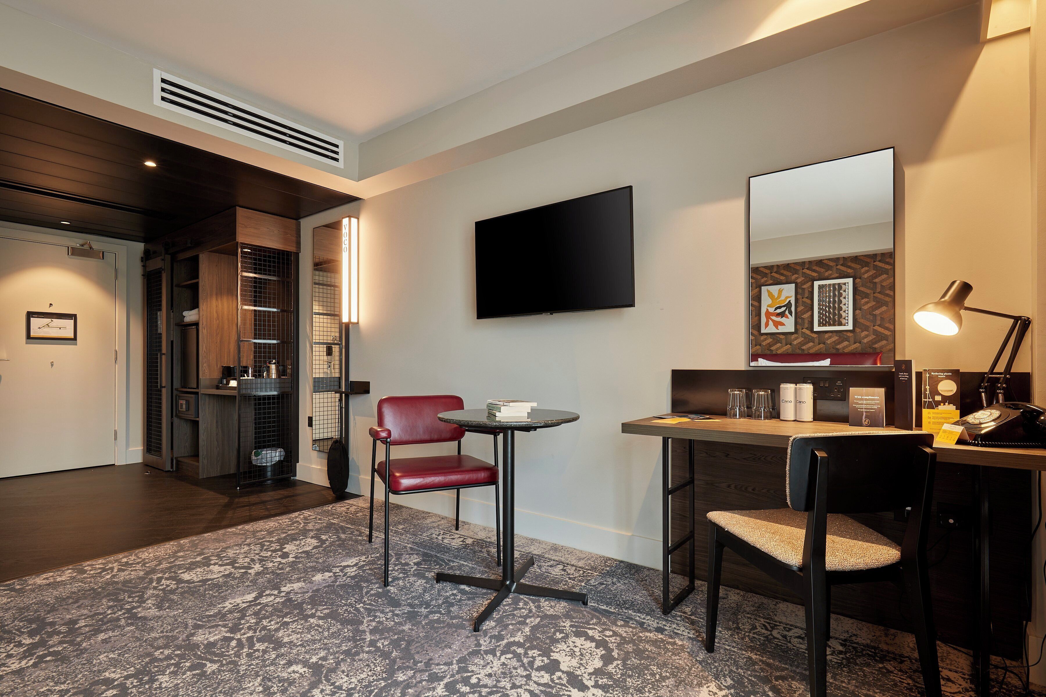 egyptian cotton sheets, premium bedding, pillow-top beds, in-room safe