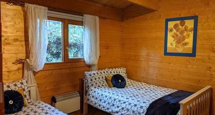 Impeccable 2-bed Log Cabin in Cramlington