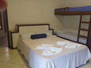 Classic Quadruple Room | Minibar, individually furnished, bed sheets - Super Flats Geribá (Búzios)