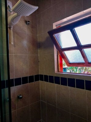 Shower, towels
