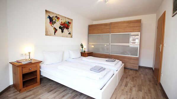 1 bedroom, free WiFi, bed sheets - Apartment (Zell am Main)
