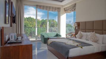 Honeymoon Double Room | Soundproofing, WiFi