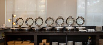 Manuni Inn - Riverside Hotel