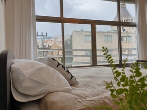 Kamar Deluks | Pemandangan dari kamar