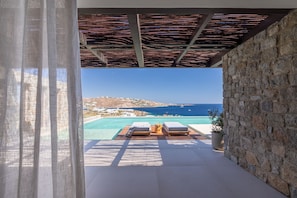 5 Bedroom Villa Private Pool & Outdoor Fireplace | Ausblick vom Zimmer