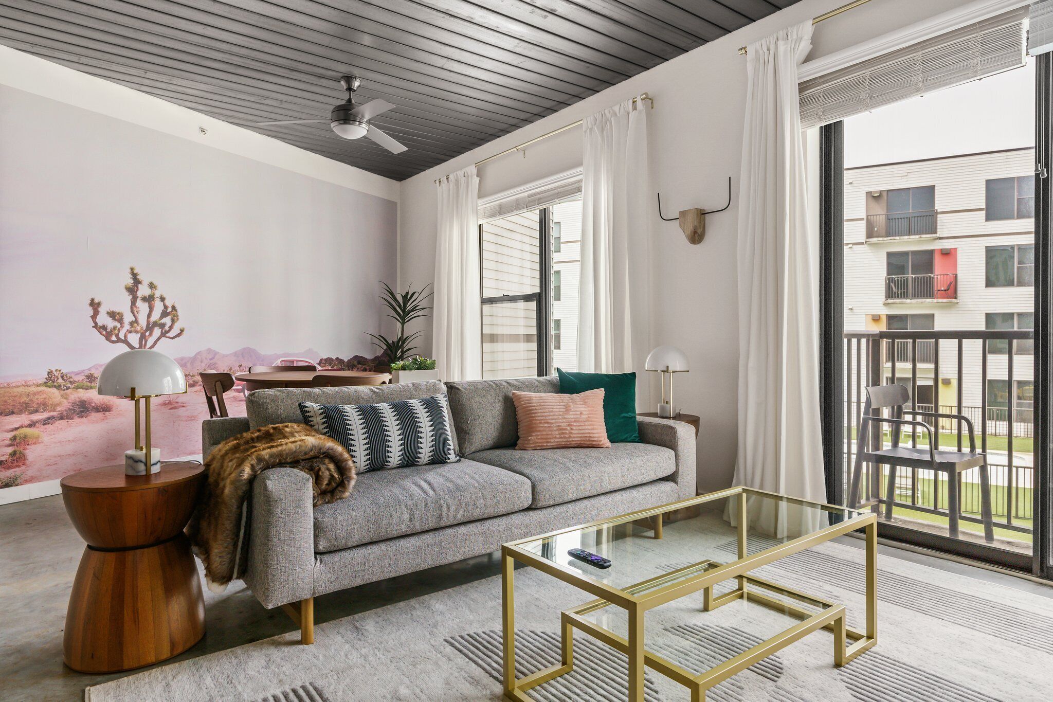 Lodgeur | Stunning & spacious 1BR loft | Midtown
