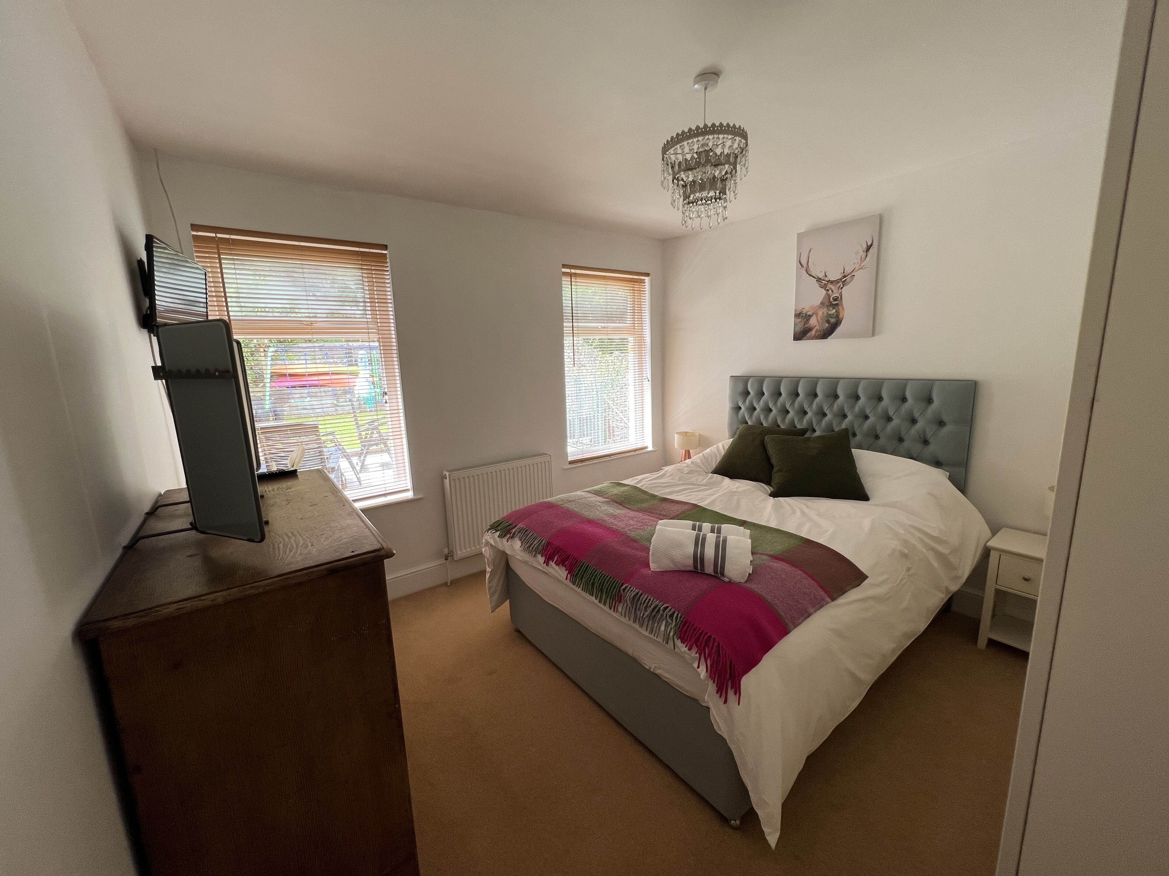 2 bedrooms, iron/ironing board, free WiFi, bed sheets