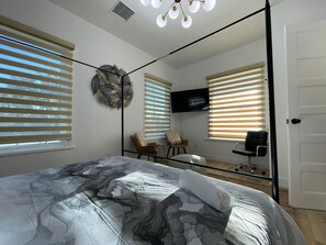 3 chambres, fer et planche à repasser, lit parapluie, Wi-Fi gratuit