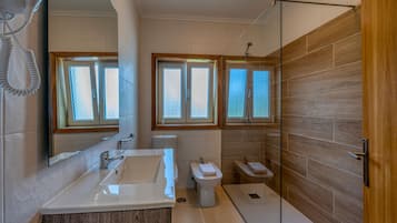 Free toiletries, hair dryer, bidet, towels