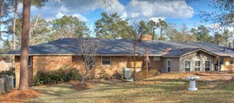 Cozy Studio adjacent to Augusta Nationals, onsite parking and separate entrance.