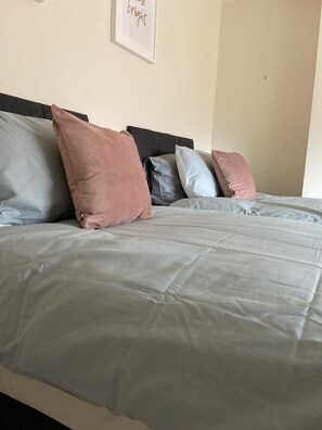 Apartment, Mehrere Betten
