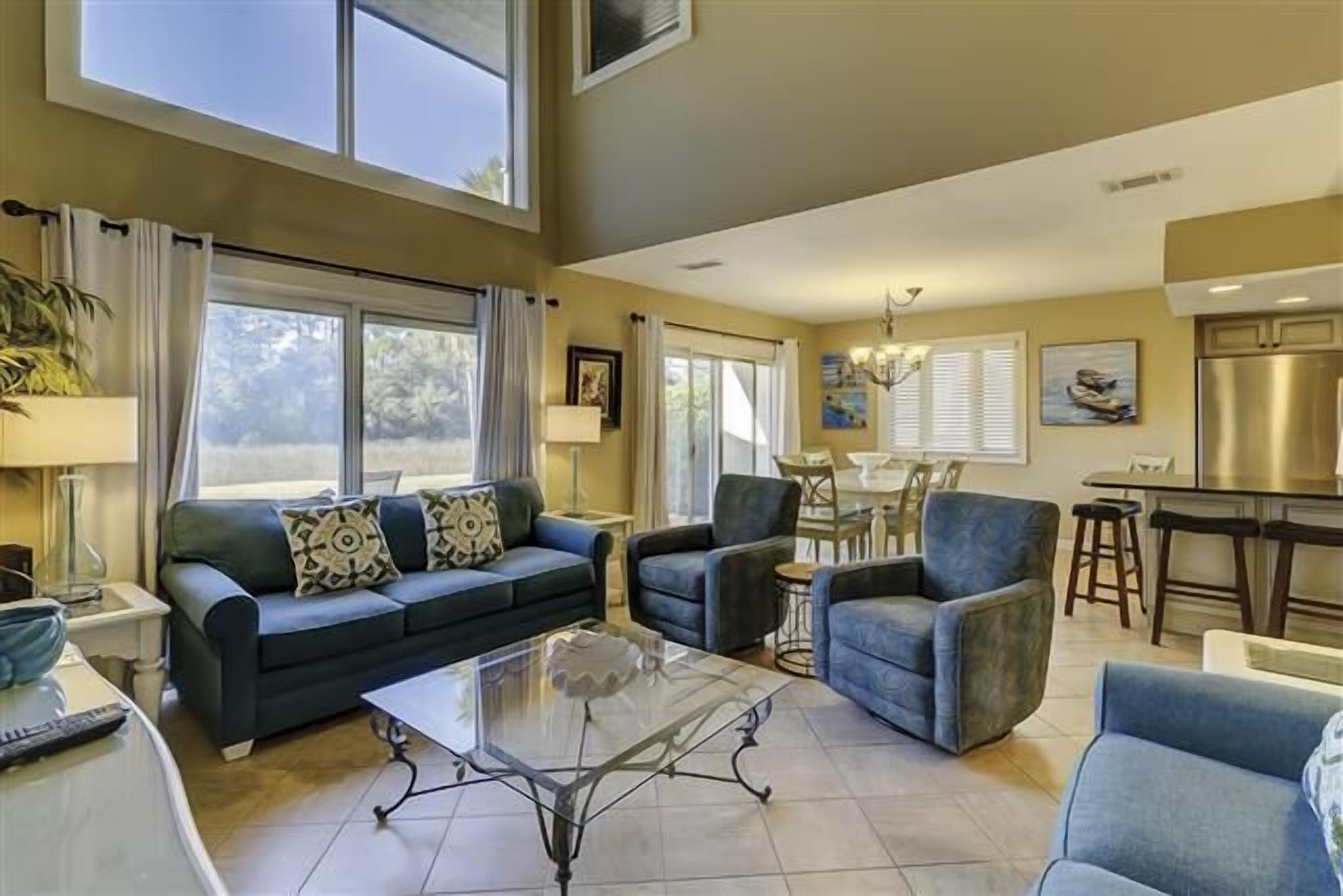 Remodeled & spacious 2-Bdrm Villa w/ water views, just steps to Harbour town