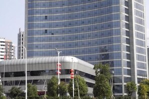 Exterior - ZhuoYue Tianhe Hotel (Yunxi)
