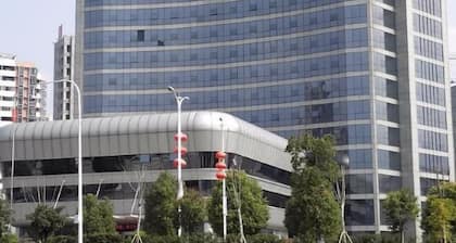 ZhuoYue Tianhe Hotel