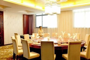 Restaurant - ZhuoYue Tianhe Hotel (Yunxi)
