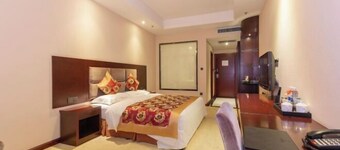 ZhuoYue Tianhe Hotel
