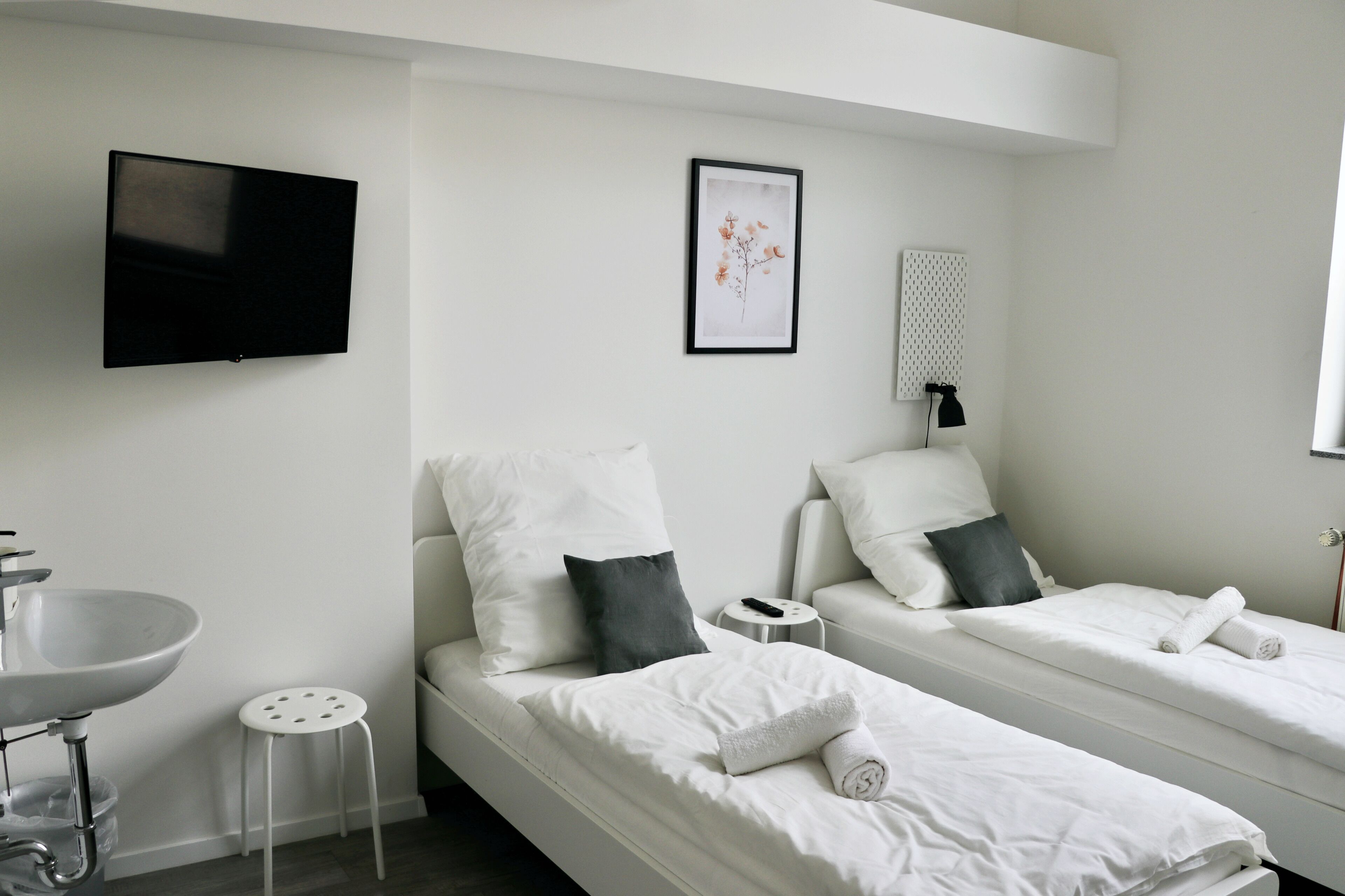 经济客房, 3 张单人床 | 防过敏的被褥、免费 WiFi、床单