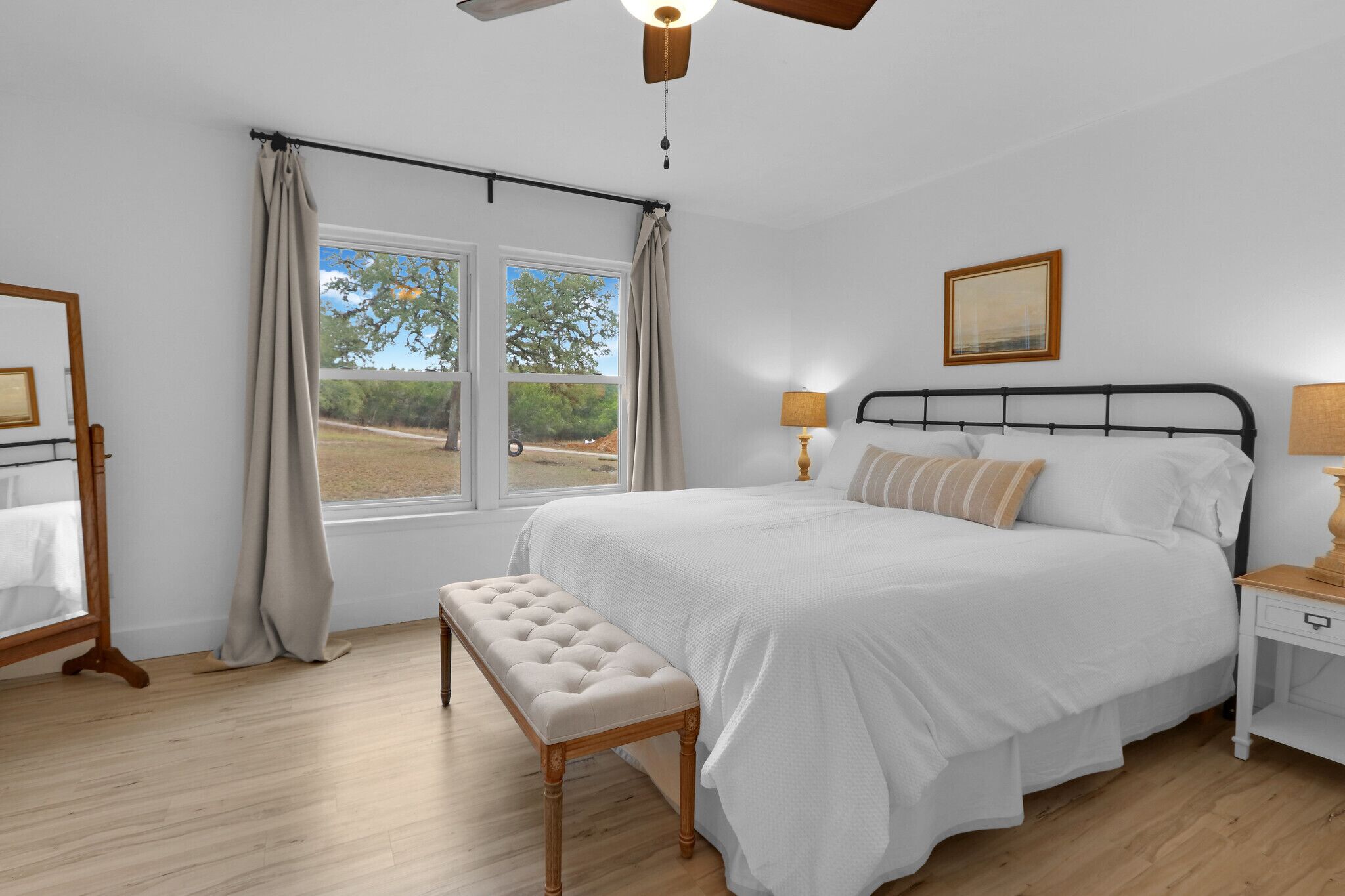 Good Day House I Just minutes from downtown Wimberley