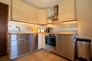 Fridge, microwave, oven - Floor -1, balcony, parking, television, ski locker, 29m², Les Houches (Les Houches)