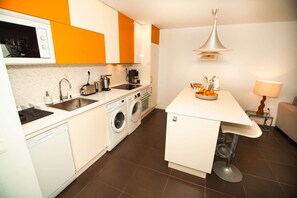 Unclassified image, 2 of 40, button - Luxury Ground Floor: Terrace, Hot Tub and Sauna (La Oliva)