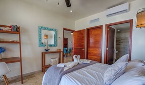 2 bedrooms, free WiFi - Elegant ground level beachfront condo with pool access, AC and WiFi! (Akumal)