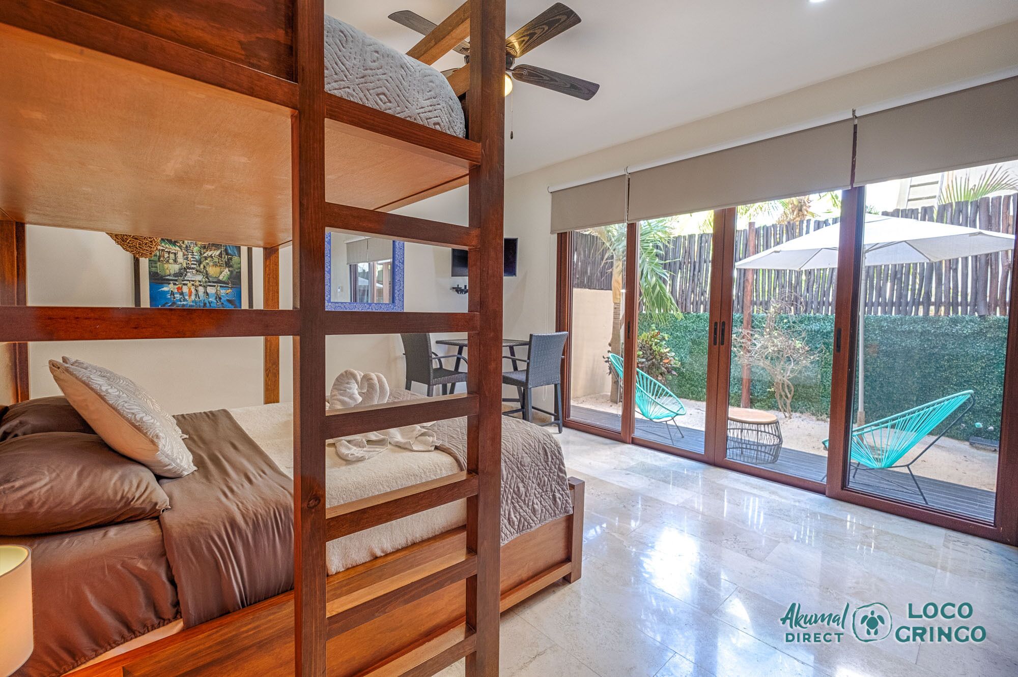 Modern 1 bedroom studio with beachfront pool Akumal