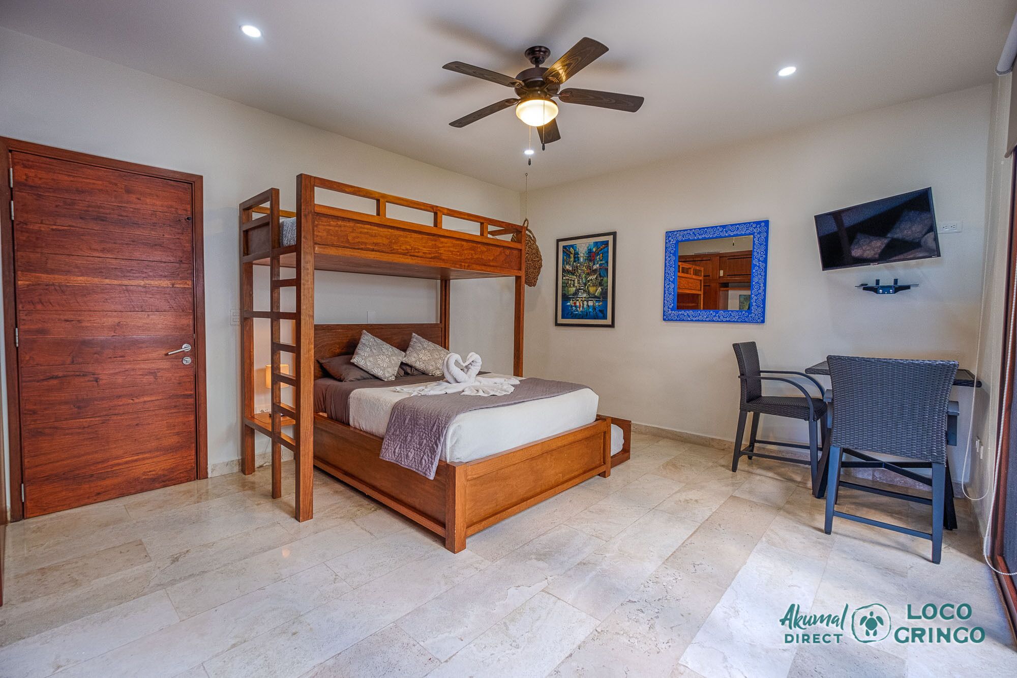 Modern 1 bedroom studio with beachfront pool Akumal