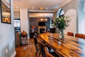 Dining - Spacious South Lodge with Hot Tub Balloch (Alexandria)