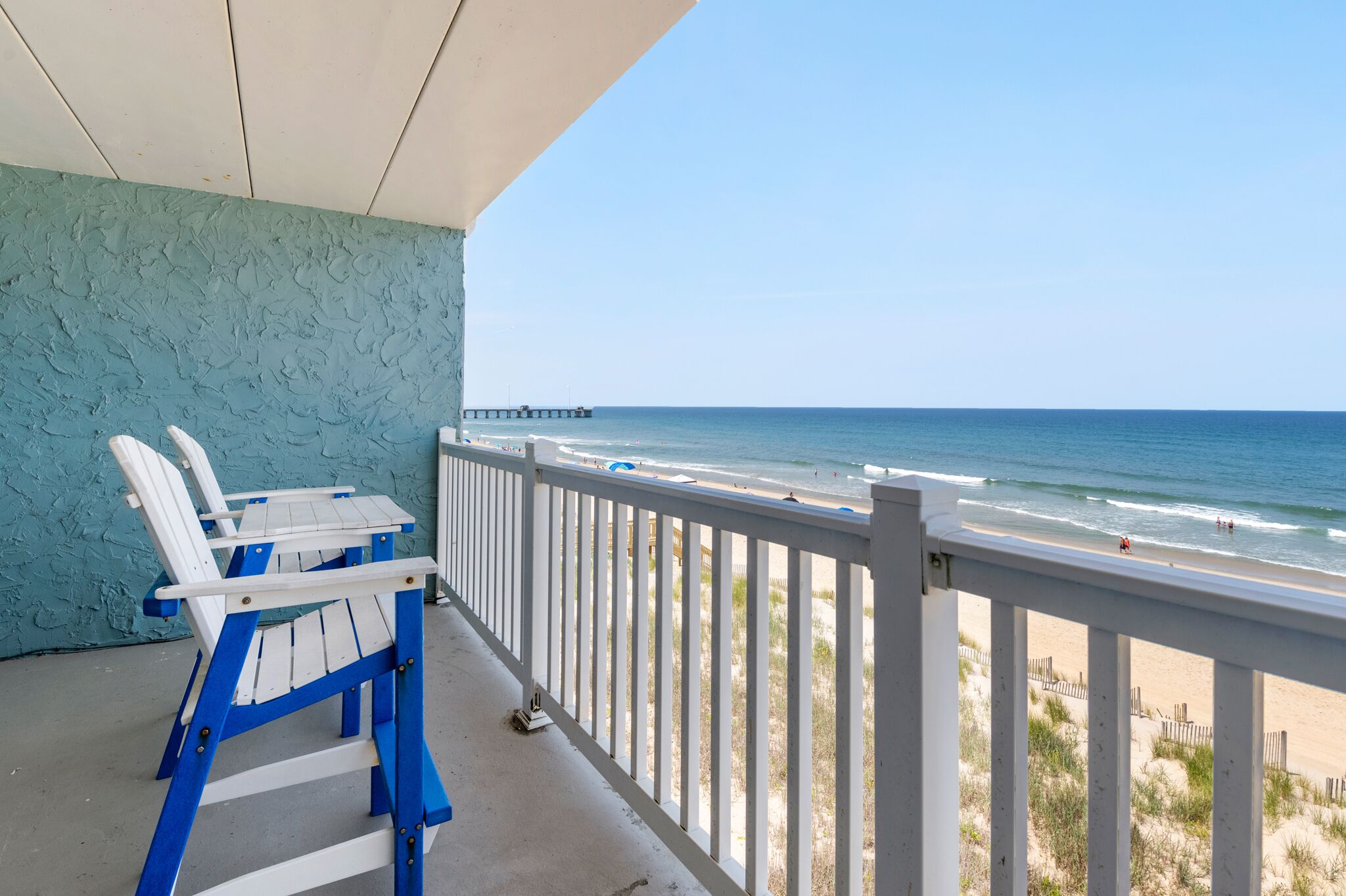 PierView 308: Oceanfront Condo | Community Pool | Top Floor End Unit