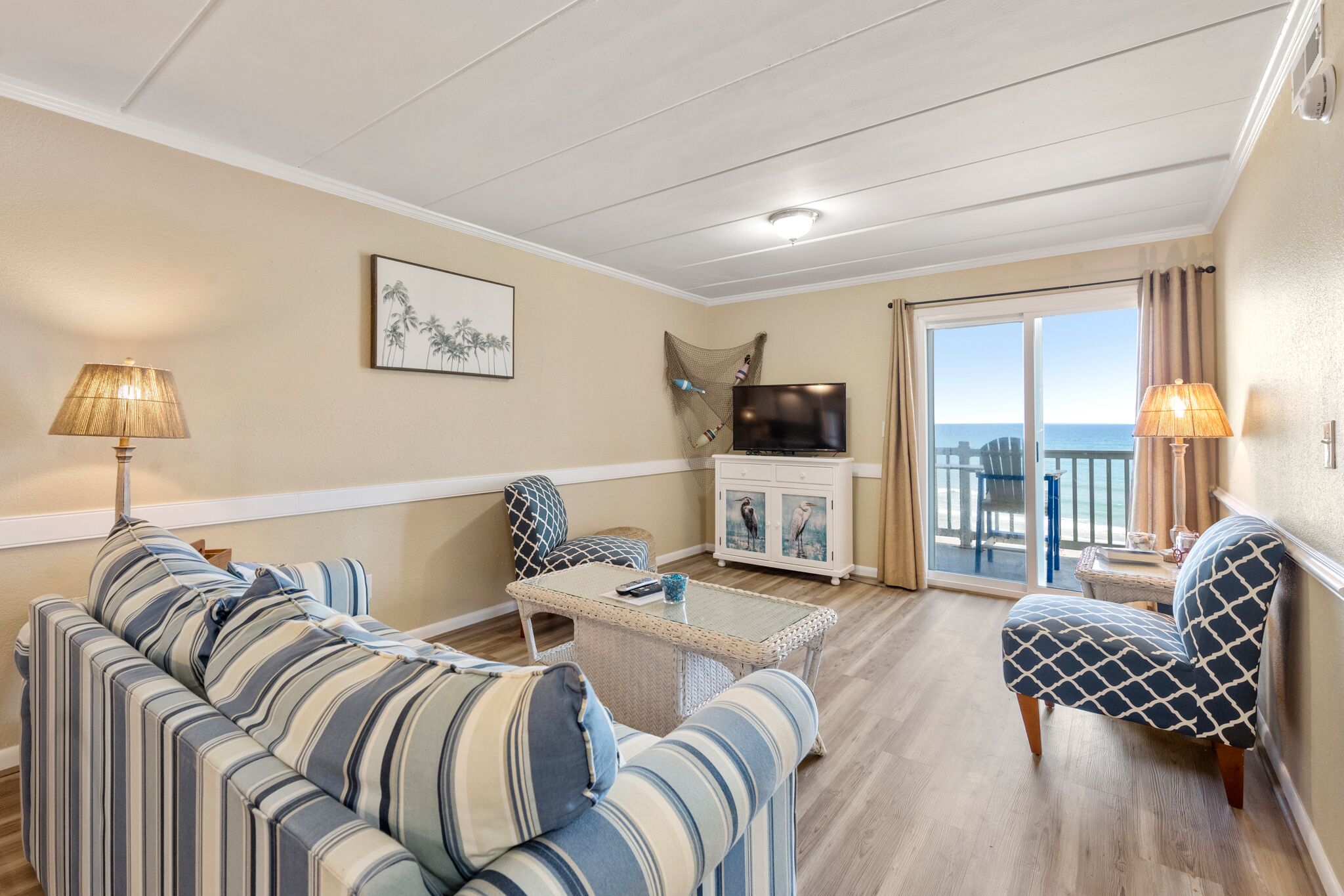 PierView 308: Oceanfront Condo | Community Pool | Top Floor End Unit