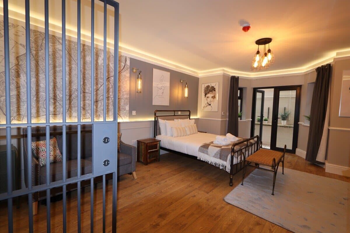 Ferros/tábuas de passar roupa, Wi-Fi, roupa de cama