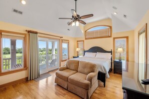 7 bedrooms, iron/ironing board, WiFi, bed sheets - Sea It All: Private Pool, Gourmet Kitchen, Hot Tub (Corolla)