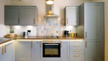 Fridge, microwave, oven, toaster