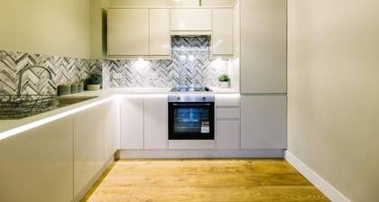 One Bedroom Apartment in Fantastic Location