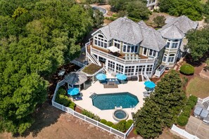Exterior - Par Excellence: Pool, Spa, Game Room, Elevator (Corolla)