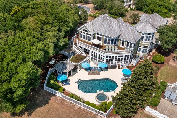 Exterior - Par Excellence: Pool, Spa, Game Room, Elevator (Corolla)