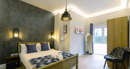 Brand New Apartments close to Cribbs Causeway!