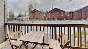 Condo, 1 Bedroom | Property grounds