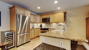 Huoneisto, 1 makuuhuone | Yksityinen keittiö | Jääkaappi, uuni, kahvin-/teenkeitin, leivänpaahdin