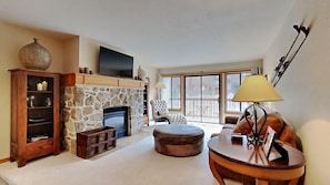 Condo, 1 Bedroom | Living area