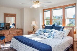 7 bedrooms, iron/ironing board, WiFi, bed sheets