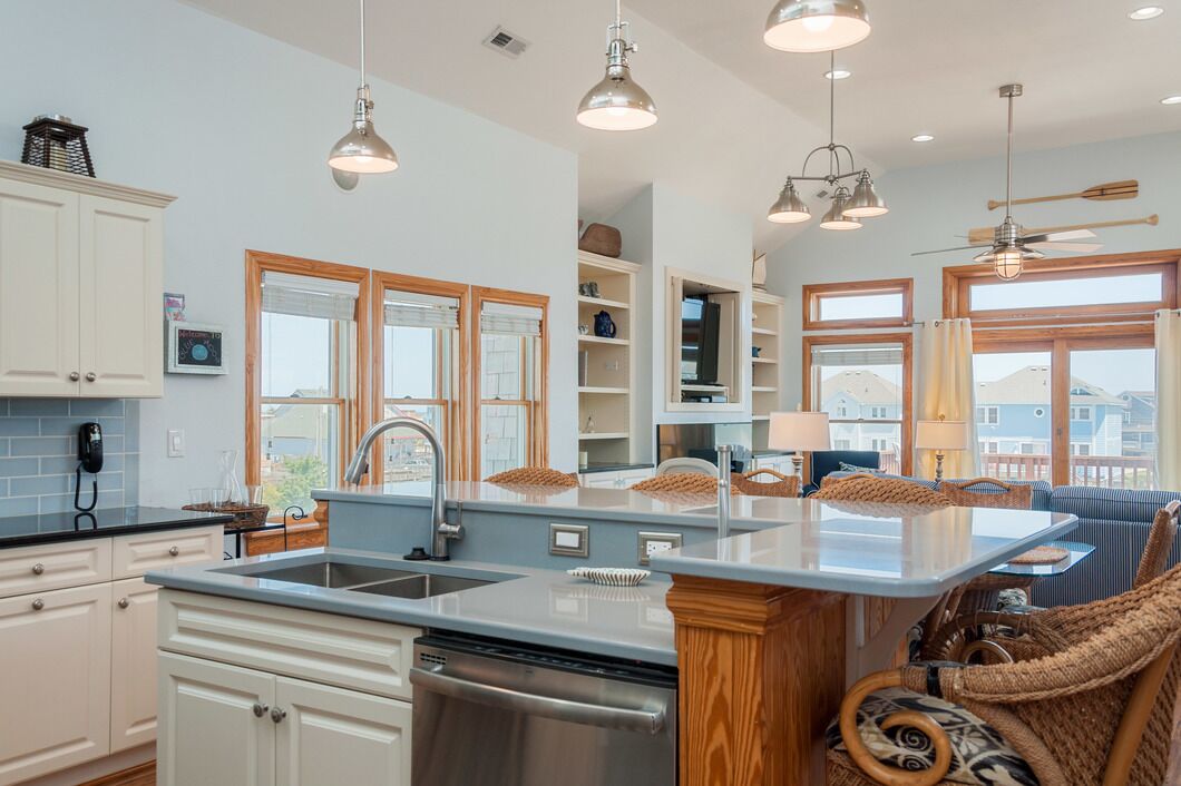 ثلاجة، ميكروويف، فرن، موقد طهي مسطح