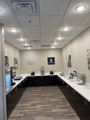 Esmorzar diari continental gratuït