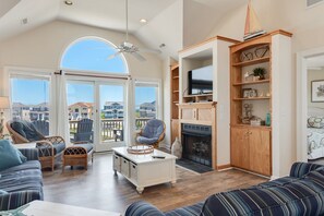 TV, fireplace, DVD player - Belle Haven: Community Pool, Private Hot Tub, Elevator, Rec Room w/ Pool Table (Nags Head)