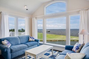 TV - Sunsets Forever: Soundfront, Private Pool, Hot Tub (Nags Head)