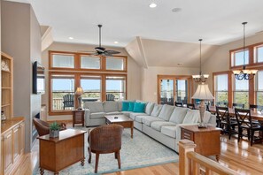 TV, tavolo da calcetto