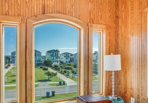 Interior - 4 Shore: Semi-oceanfront, Private Pool, Hot Tub (Nags Head)